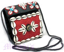 Cowery Beaded Fashion Bag - click here for large view